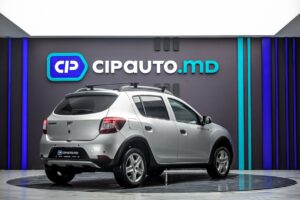 Dacia Sandero Stepway 2013 3/13