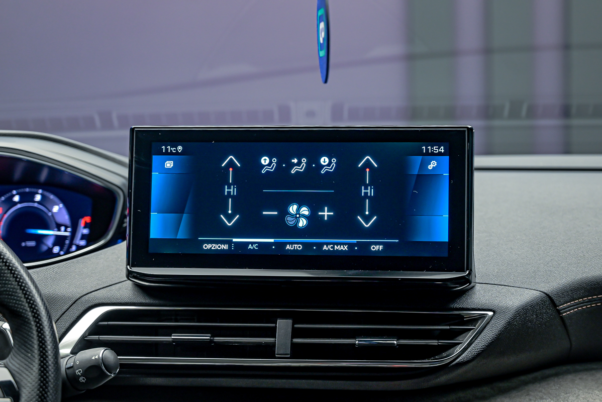 Peugeot 3008 2021 11/16