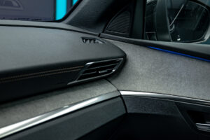 Peugeot 3008 2021 14/16