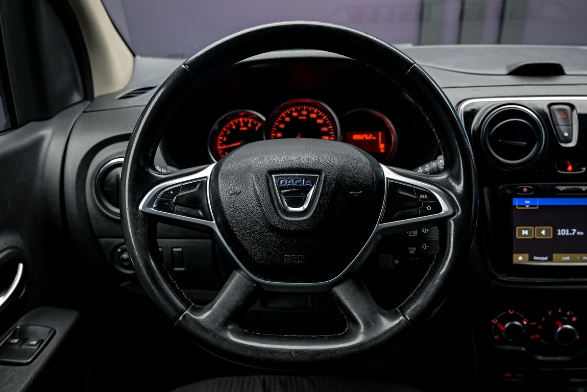 Dacia Lodgy 2019 10/13