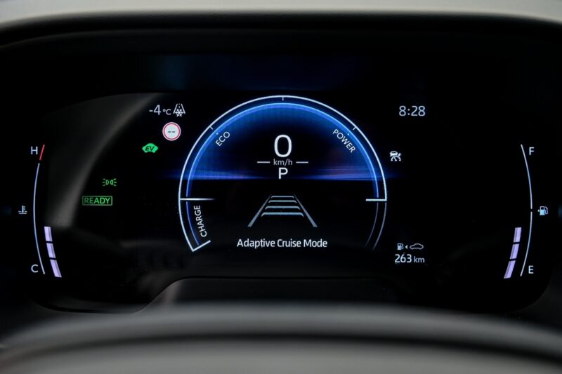 Toyota Corolla Cross 2025 8/13