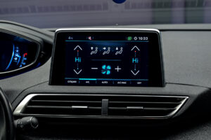 Peugeot 3008 2018 10/15