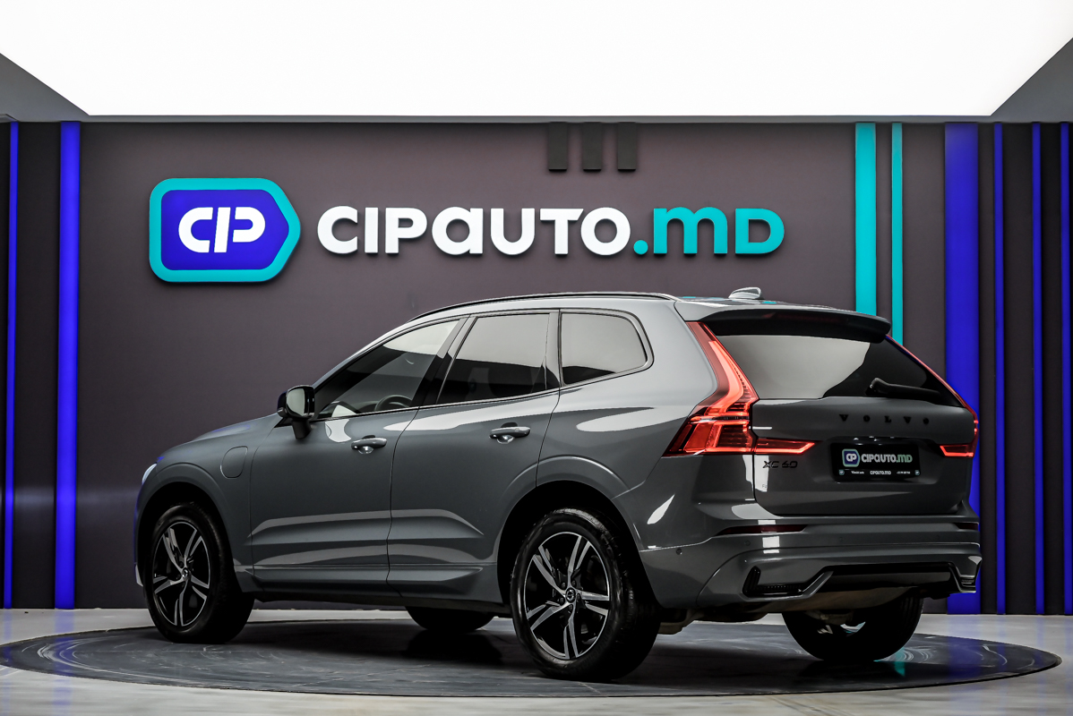 Volvo XC60 2021 2/16