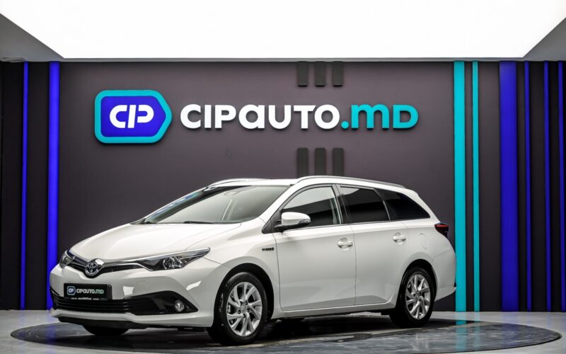 Toyota Auris 2018 - 213 000 km - Hybrid - Automată