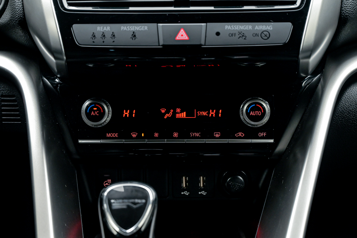 Mitsubishi Eclipse Cross 2023 10/14