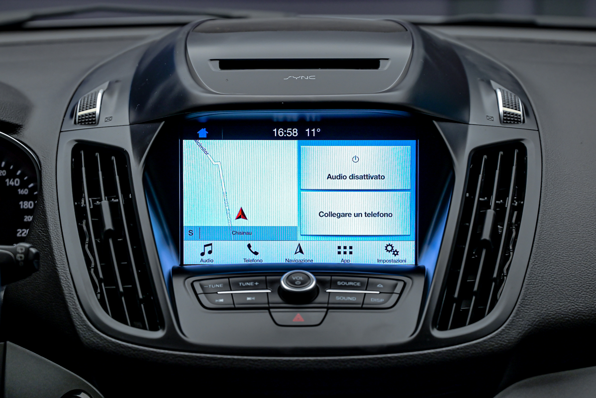 Ford Kuga 2017 10/15