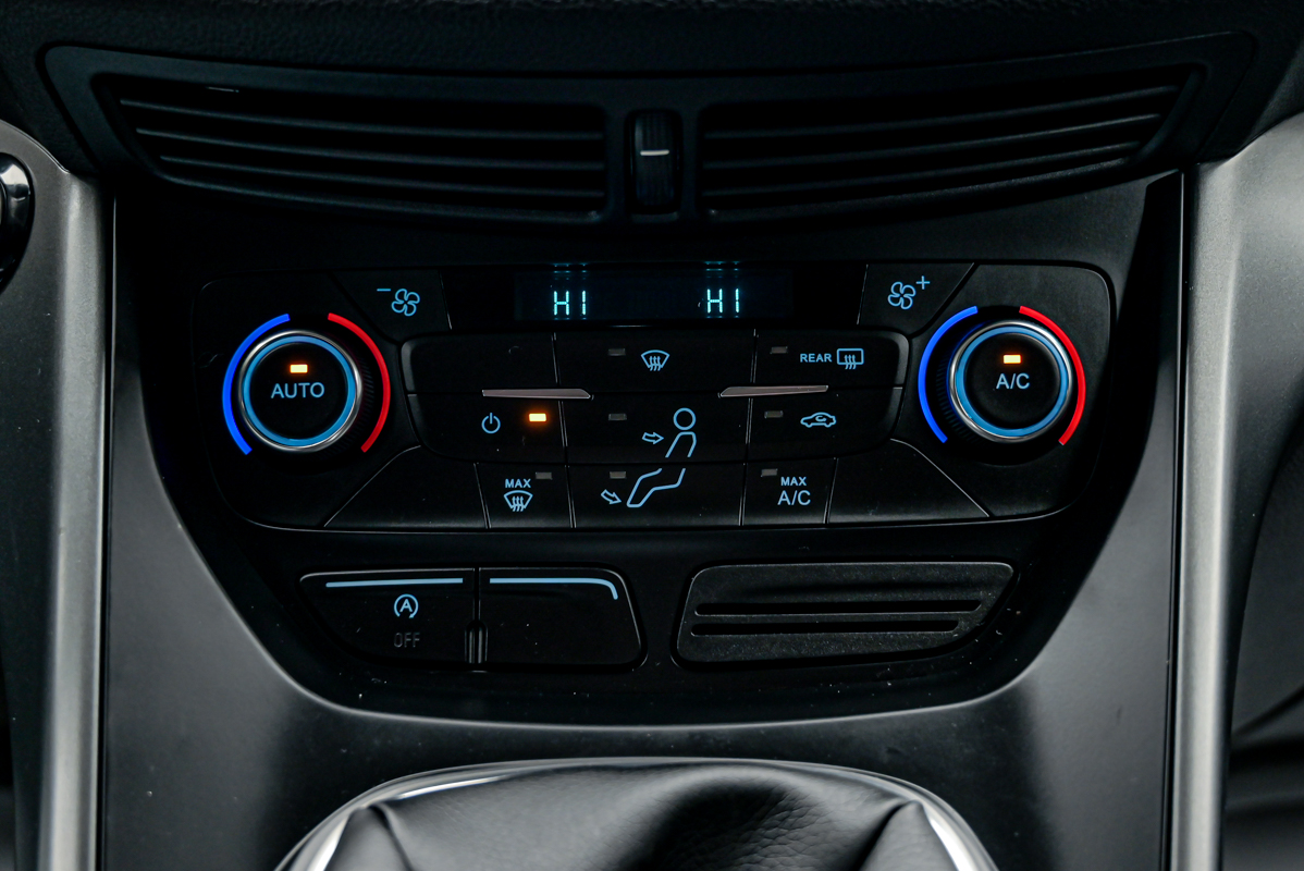 Ford Kuga 2017 11/15