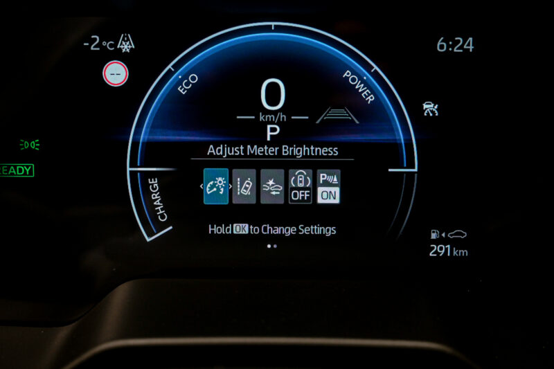 Toyota Corolla Cross 2025 8/14