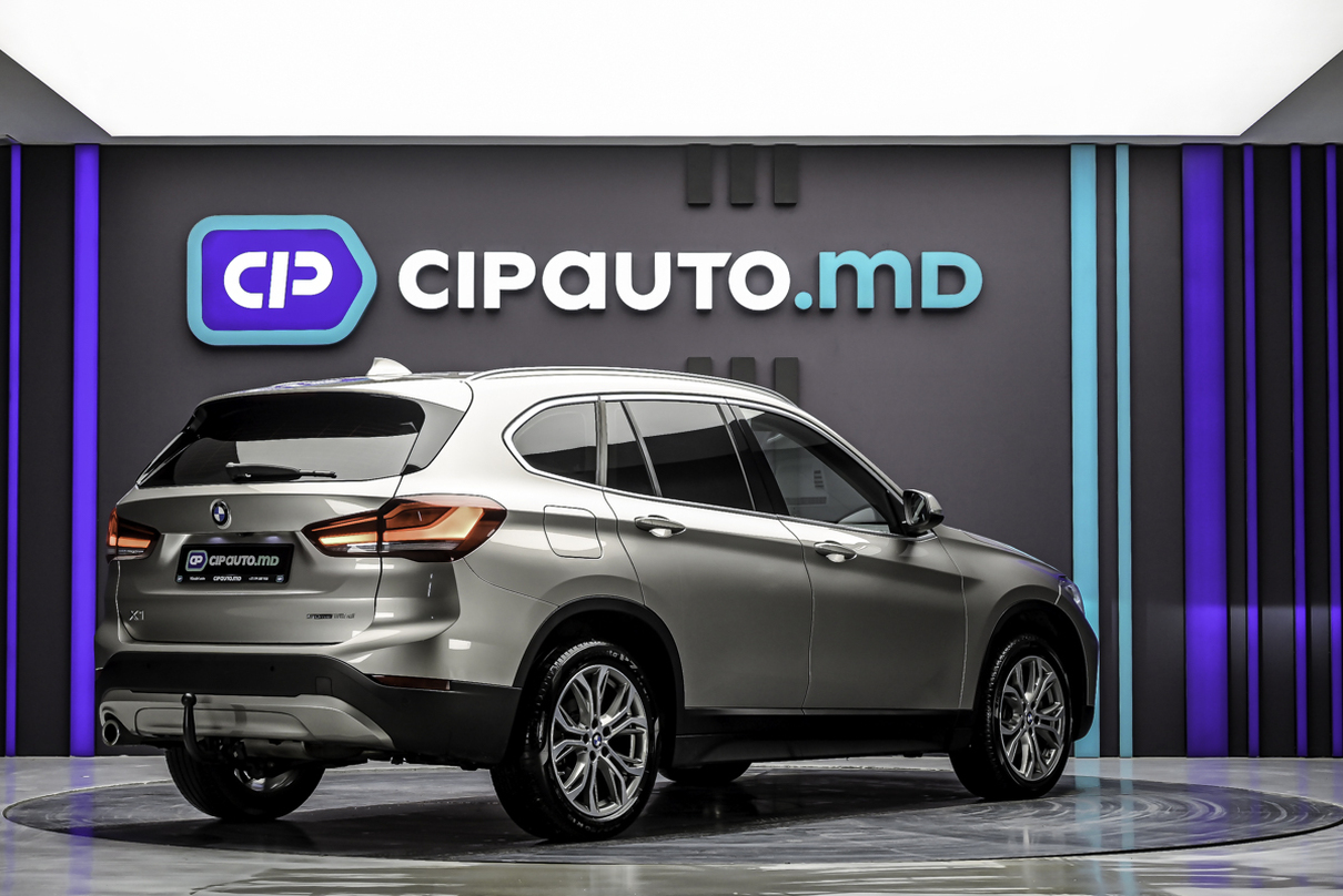 BMW X1 16d2021 3/15