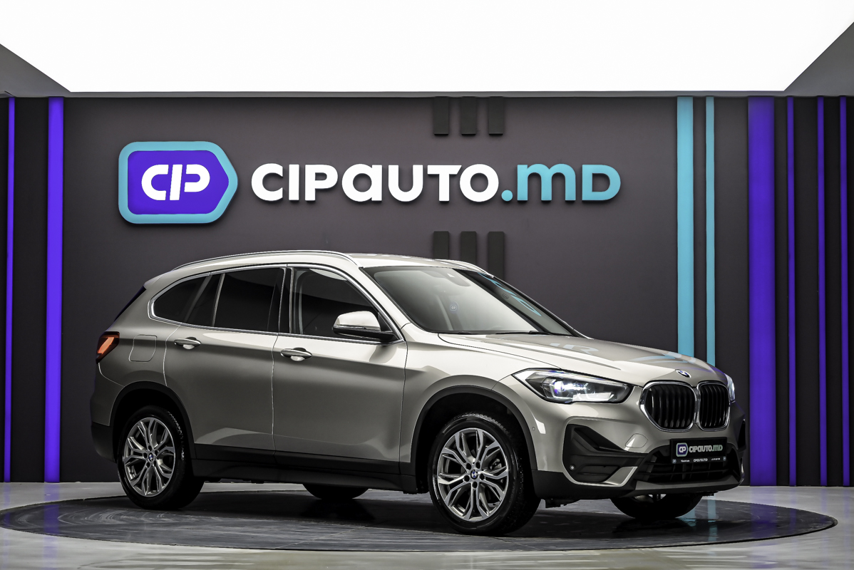 BMW X1 16d2021 4/15