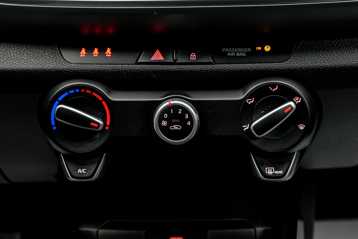 Kia Stonic 2023 11/15