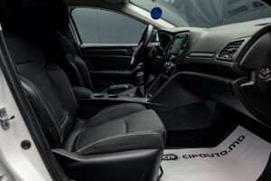 Renault Megane 2020 6/12