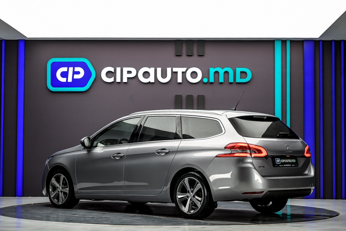 Peugeot 308 2018 2/12