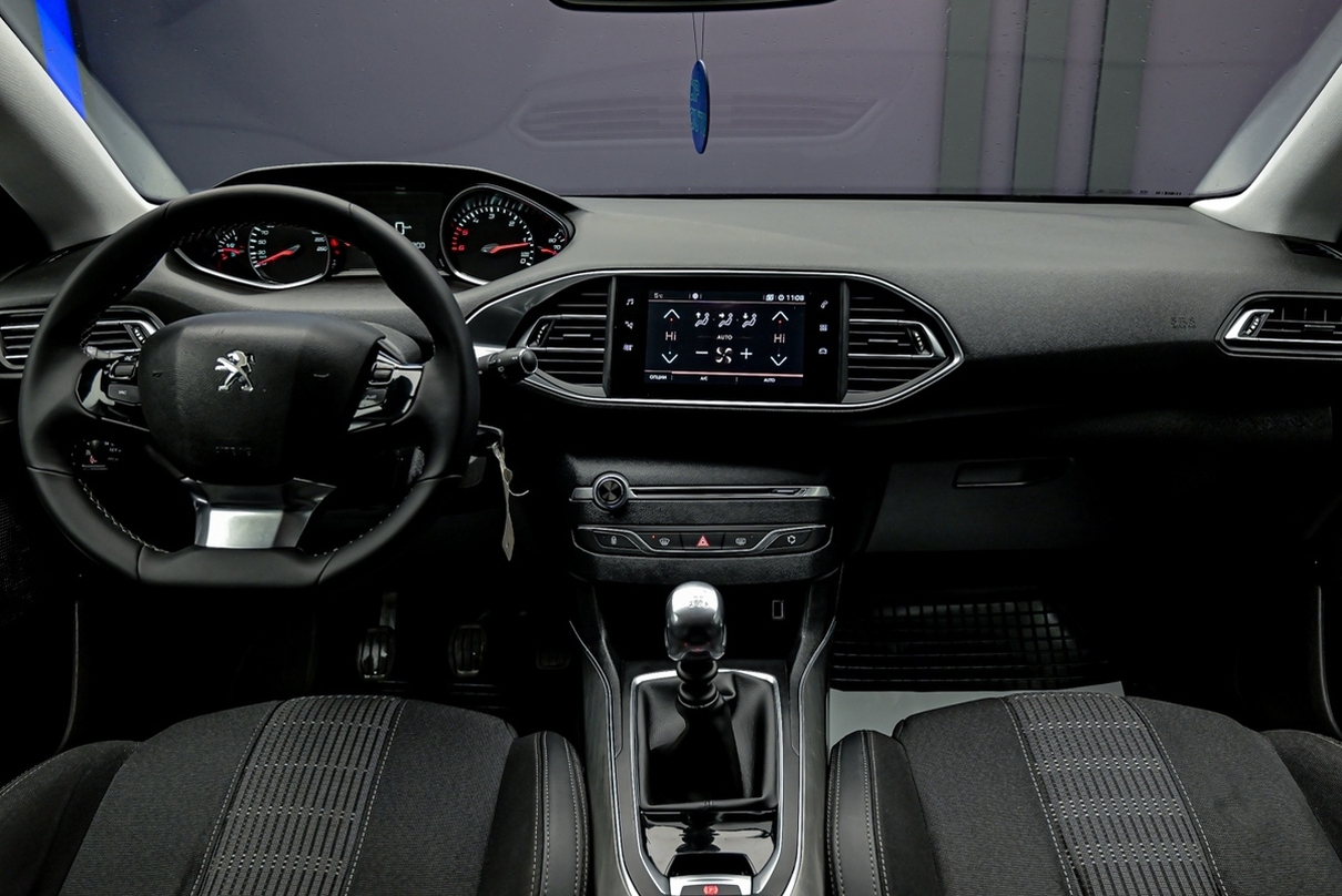 Peugeot 308 2018 5/12