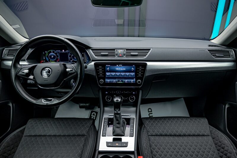 Skoda Superb 2020 5/16