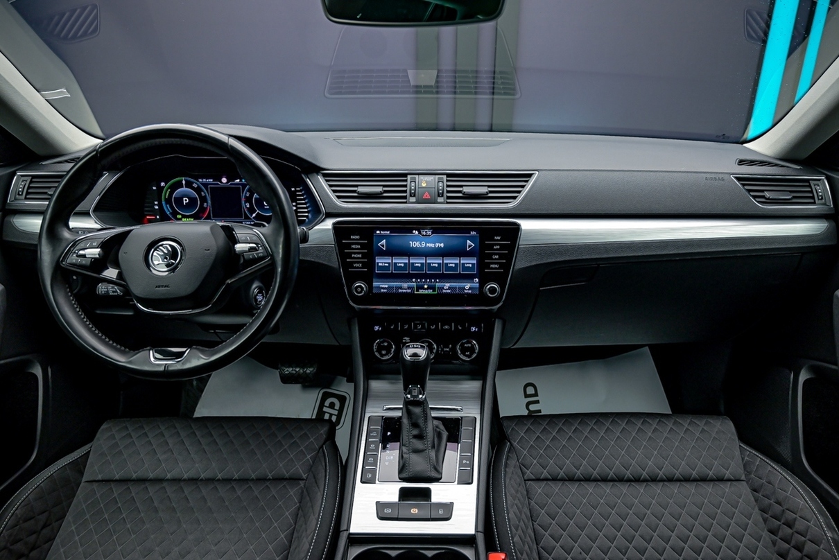 Skoda Superb 2020 5/16