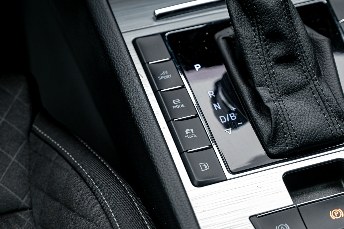 Skoda Superb 2020 12/16