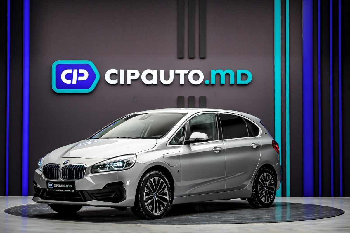 BMW 2 Series Gran Tourer 2018 - 151 000 km - Plug-in Hybrid - Automată