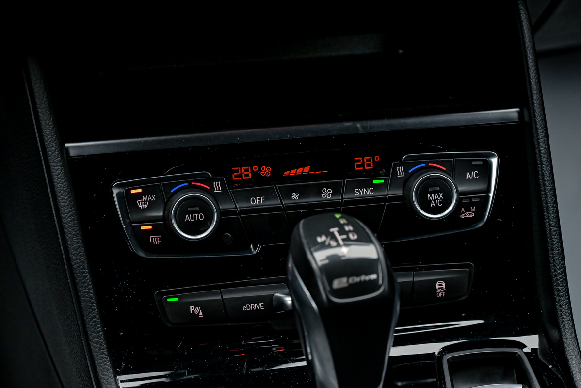 BMW 2 Series Gran Tourer 225xe2018 12/13