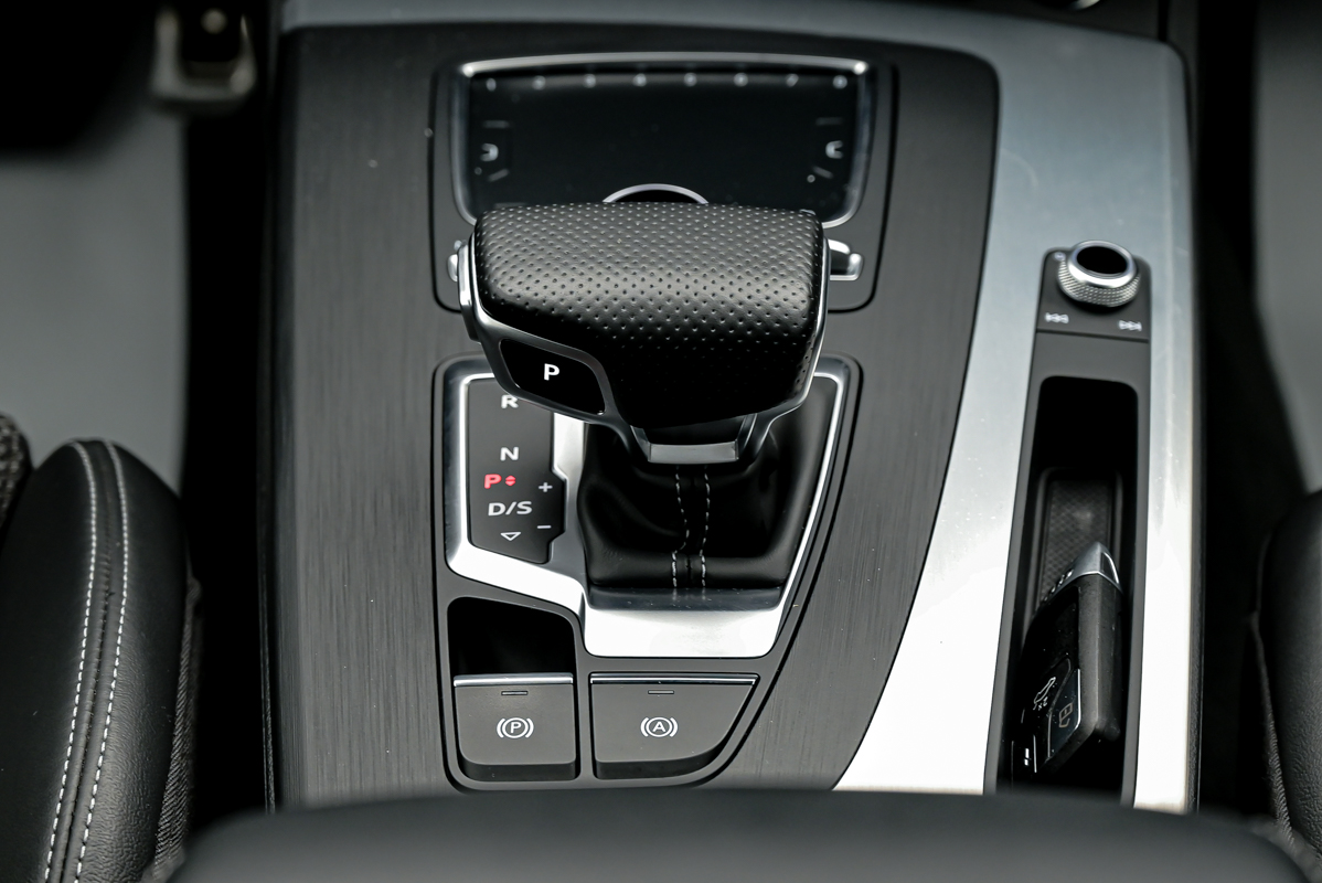 Audi Q5 50 TFSIe2020 12/15