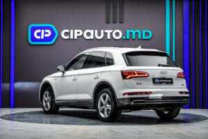 Audi Q5 50 TFSIe2020 2/15