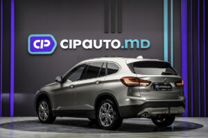 BMW X1 16d2021 2/15