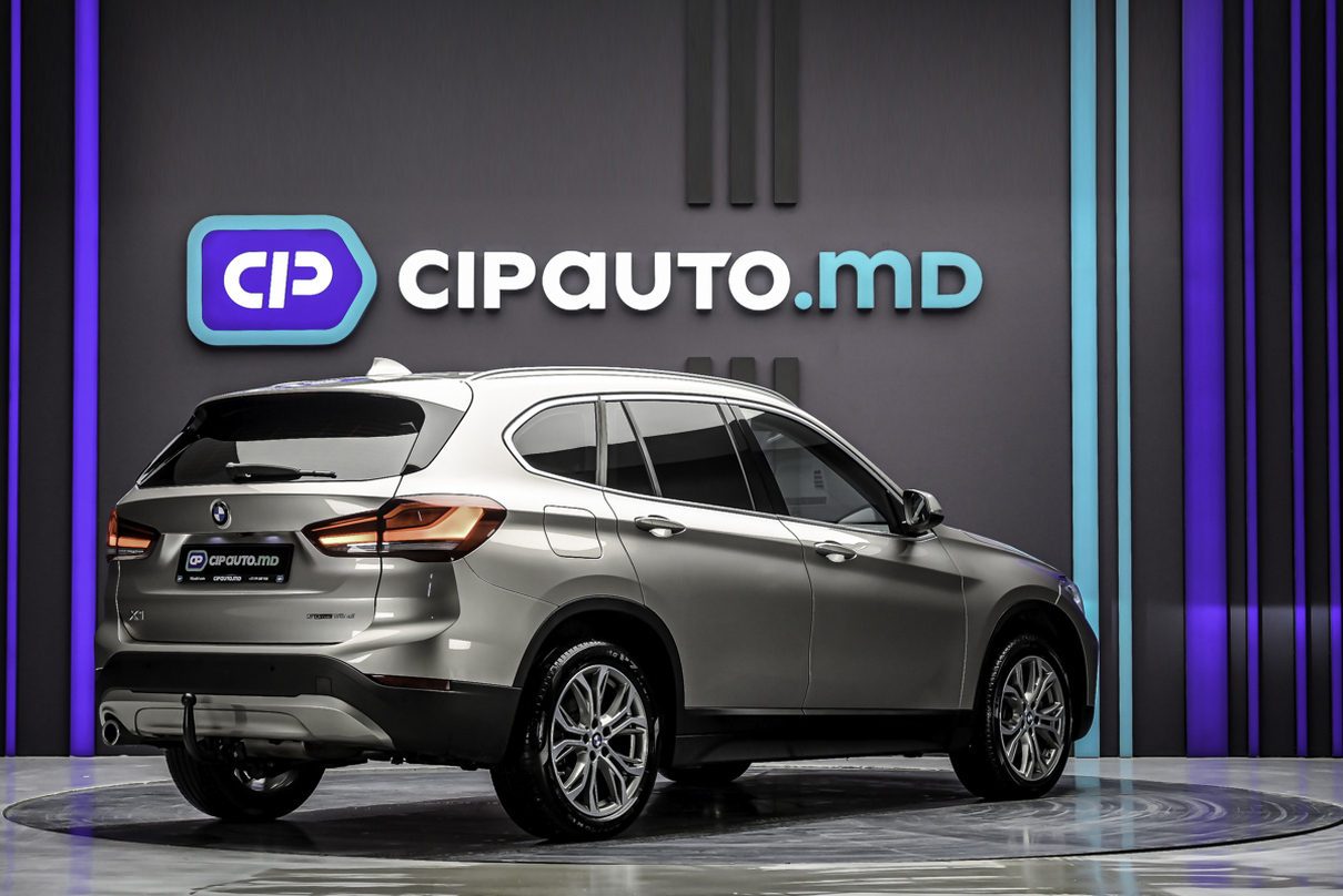 BMW X1 16d2021 3/15