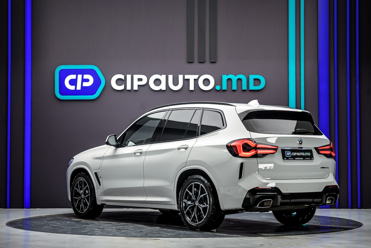 BMW X3 30e2022 2/14