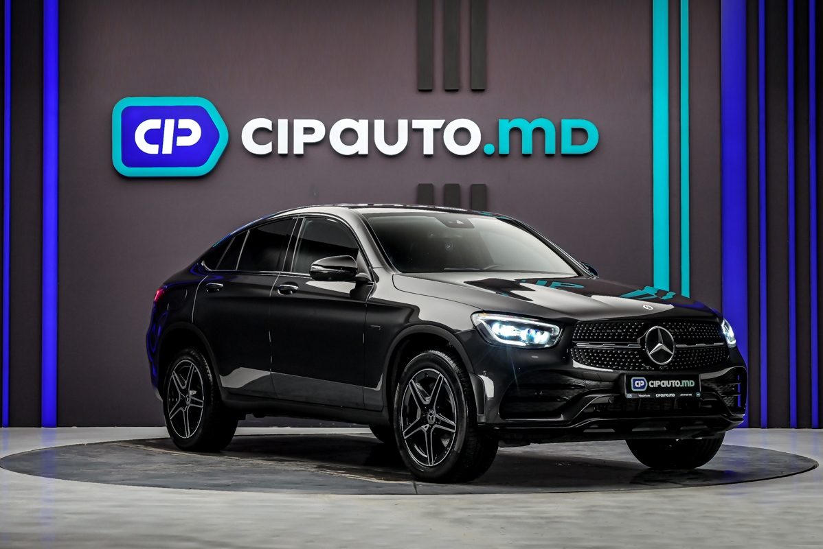 Mercedes-Benz GLC Coupe 300 e2021 4/14