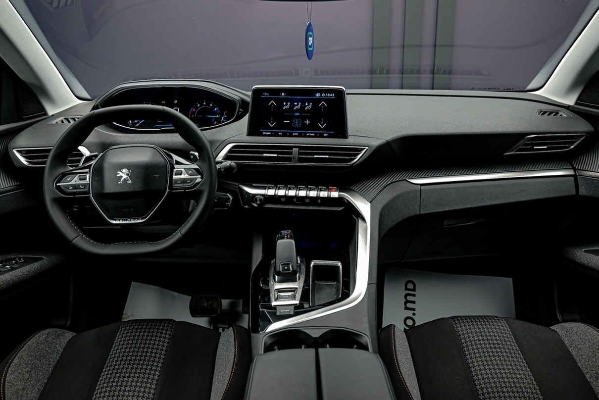 Peugeot 3008 2018 5/12