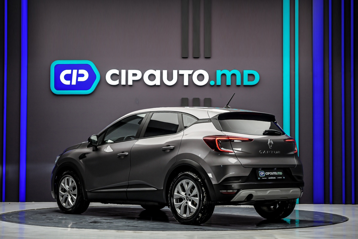 Renault Captur 2021 2/16