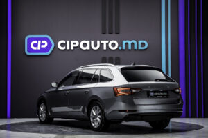 Skoda Superb 2020 2/14