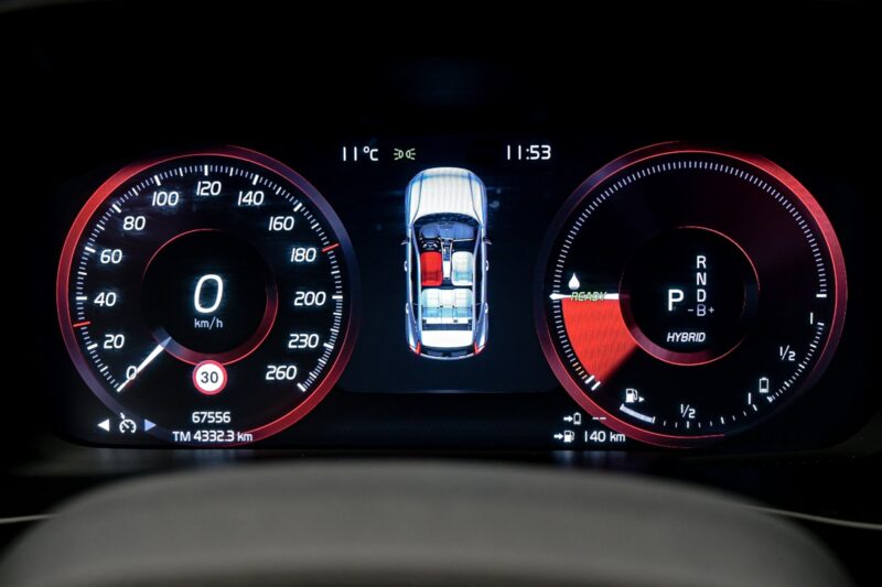 Volvo XC40 2021 8/13