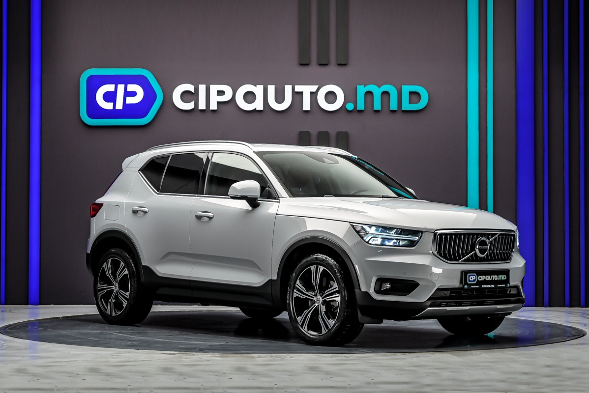 Volvo XC40 2021 4/13