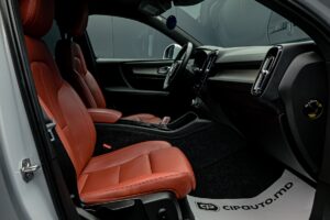 Volvo XC40 2021 6/13