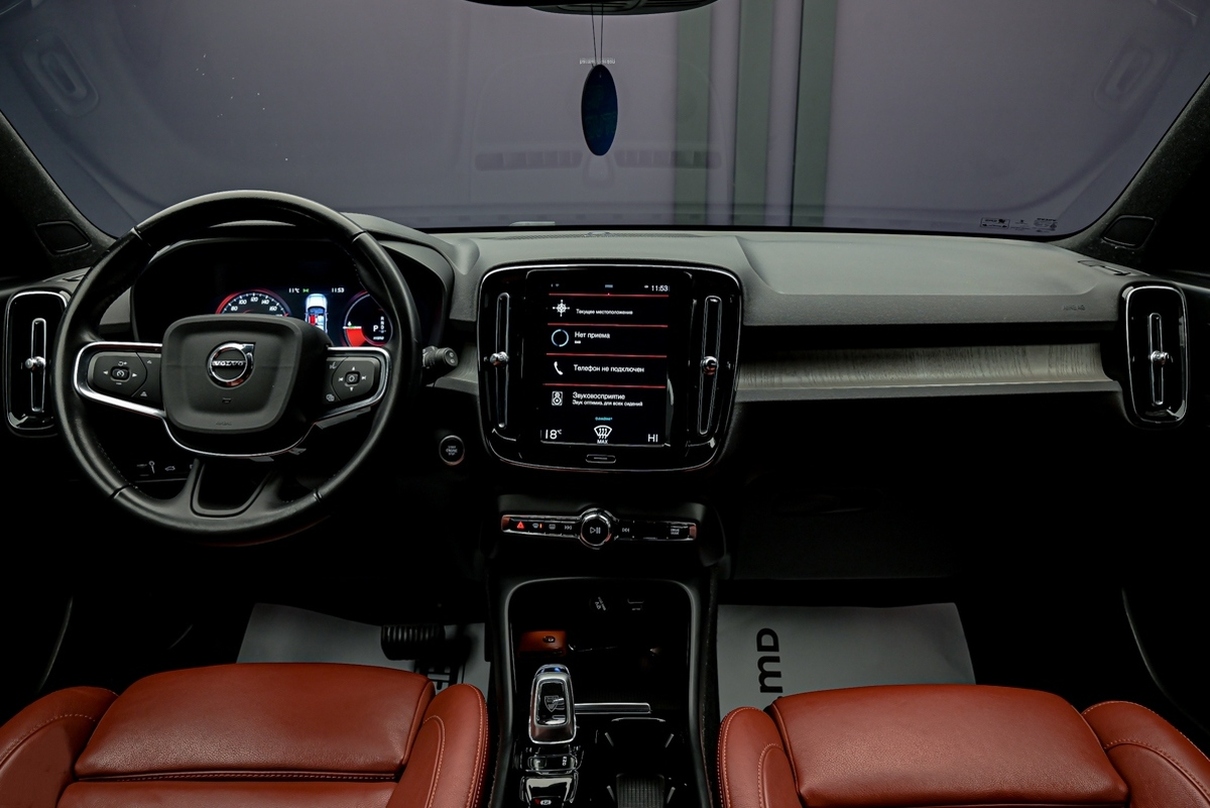 Volvo XC40 2021 5/13