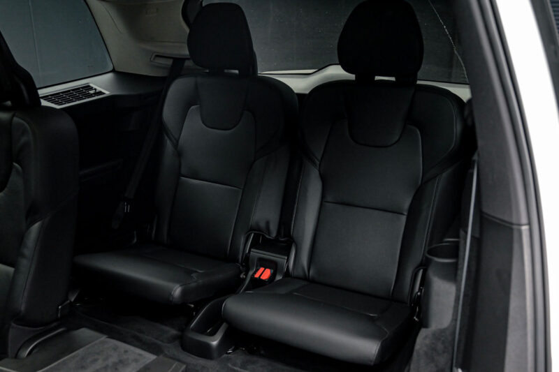 Volvo XC90 2021 8/17