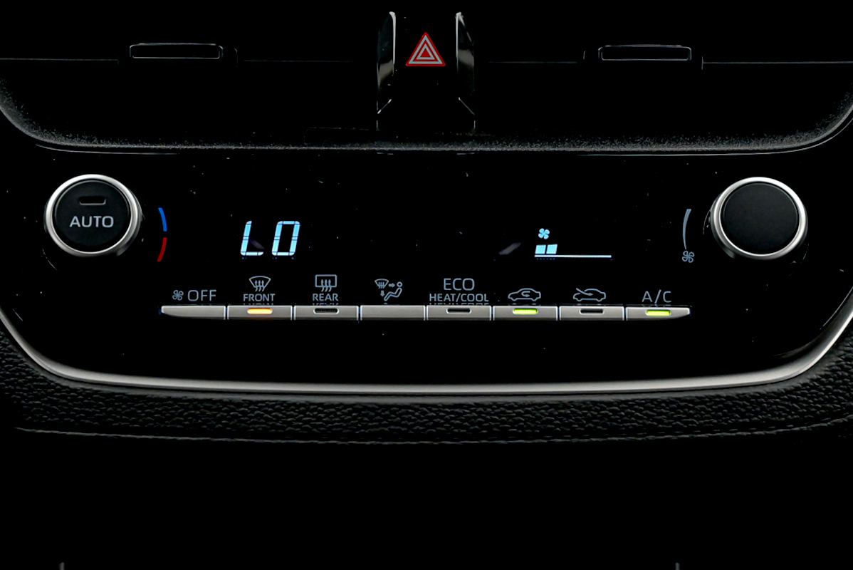 Toyota Corolla Cross 2025 11/15