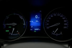 Toyota C-HR 2017 8/15