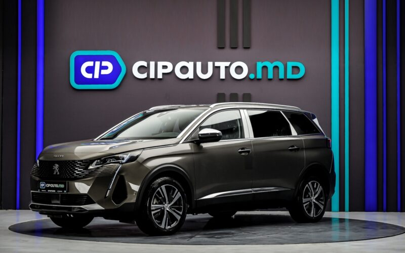 Peugeot 5008 2023 - 1 km - Benzina - Automată