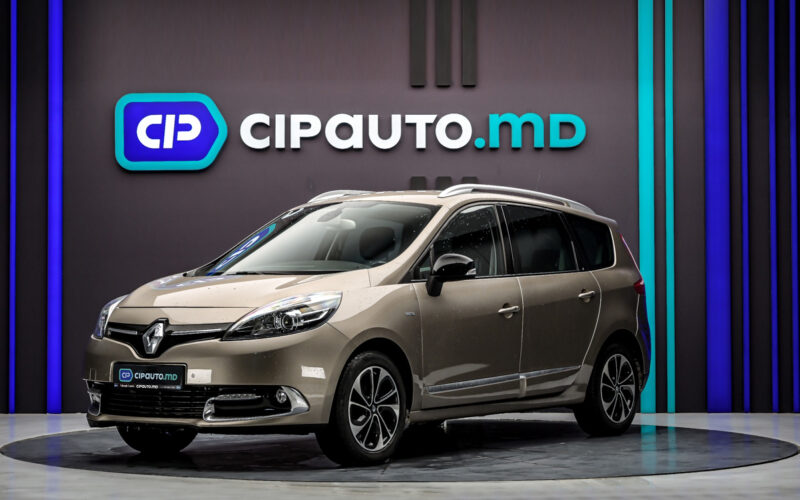 Renault Scenic 2015 - 171 000 km - Benzina - Manuală