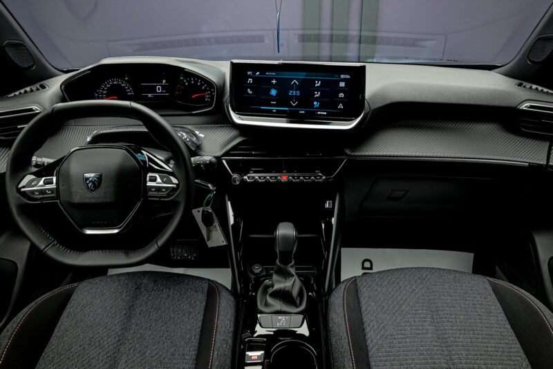 Peugeot 2008 2025 5/14