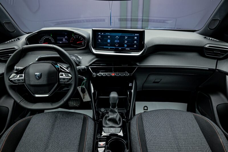 Peugeot 2008 2025 5/14