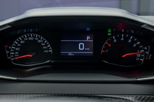 Peugeot 2008 2025 8/14