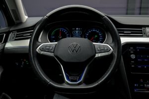 Volkswagen Passat GTE2022 9/14