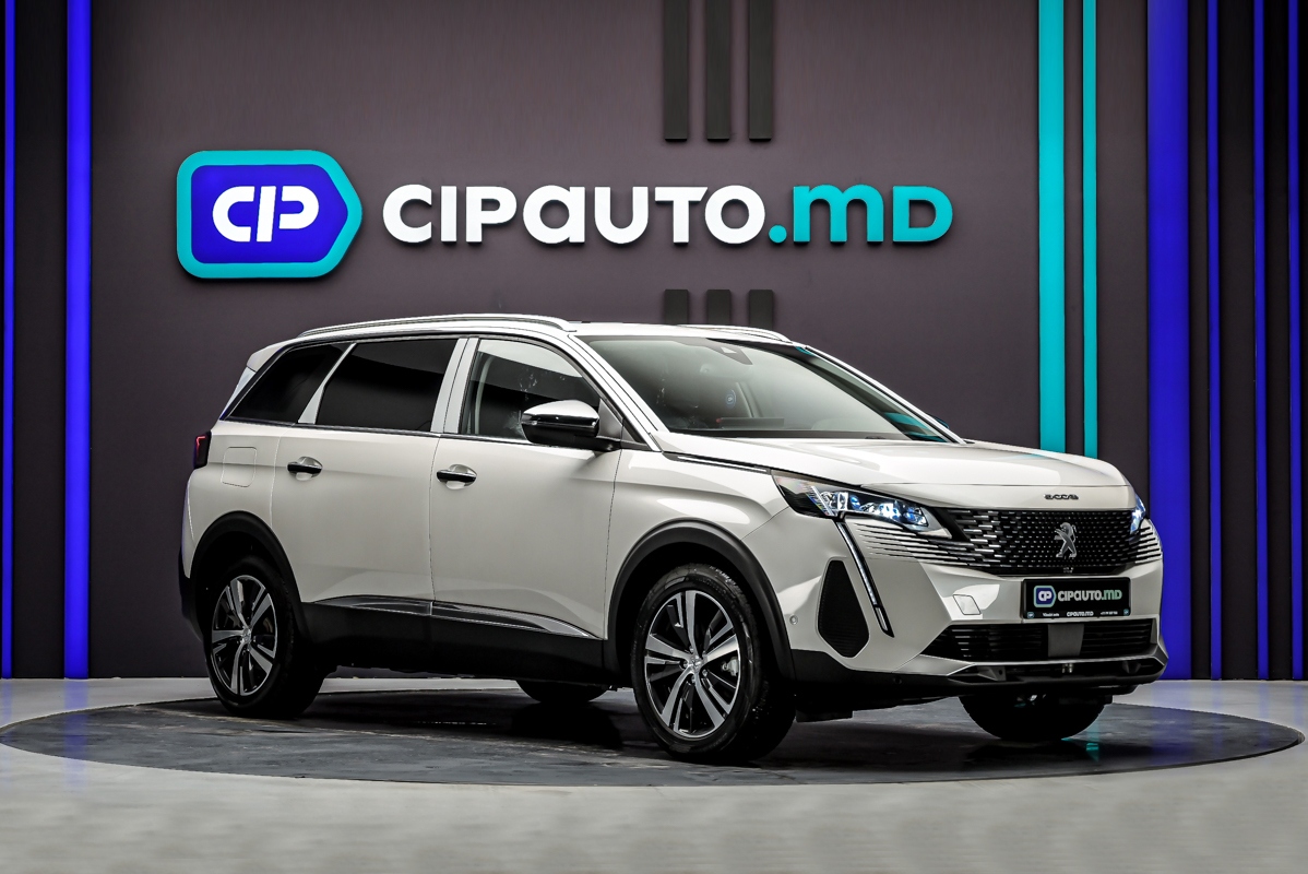 Peugeot 5008 2023 4/17
