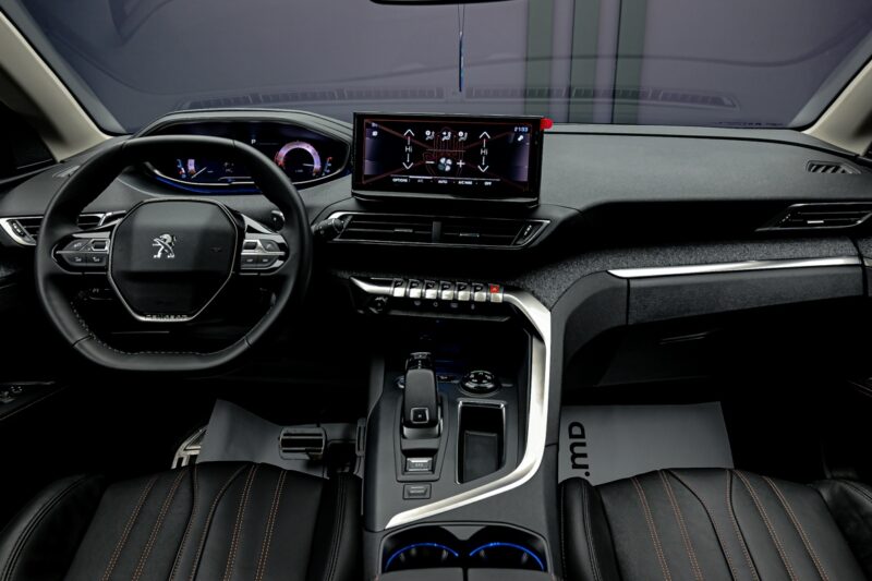 Peugeot 5008 2023 5/17