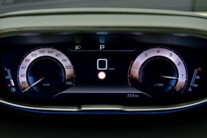 Peugeot 5008 2023 9/17