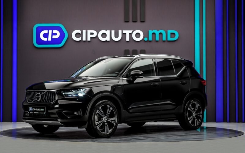 Volvo XC40 2020 - 108 000 km - Plug-in Hybrid - Automată