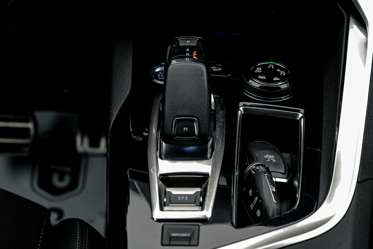 Peugeot 5008 2020 12/16